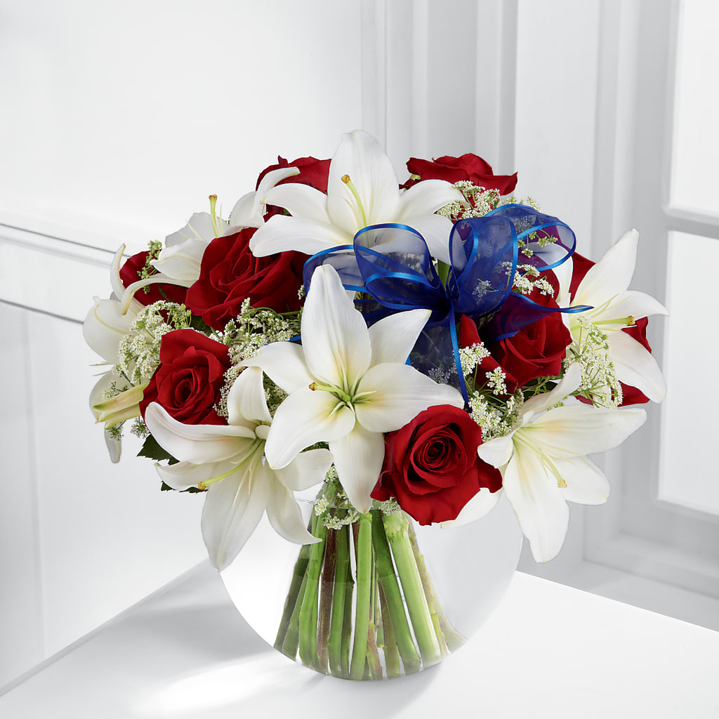 Independence Bouquet – PIERSON'S FLOWER SHOP & GREENHOUSES INC, Cedar Rapids IA