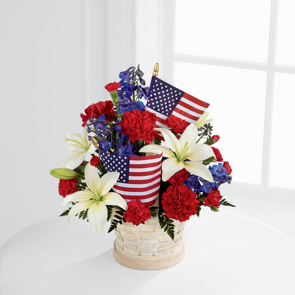 American Glory Bouquet – PIERSON'S FLOWER SHOP & GREENHOUSES INC, Cedar Rapids IA