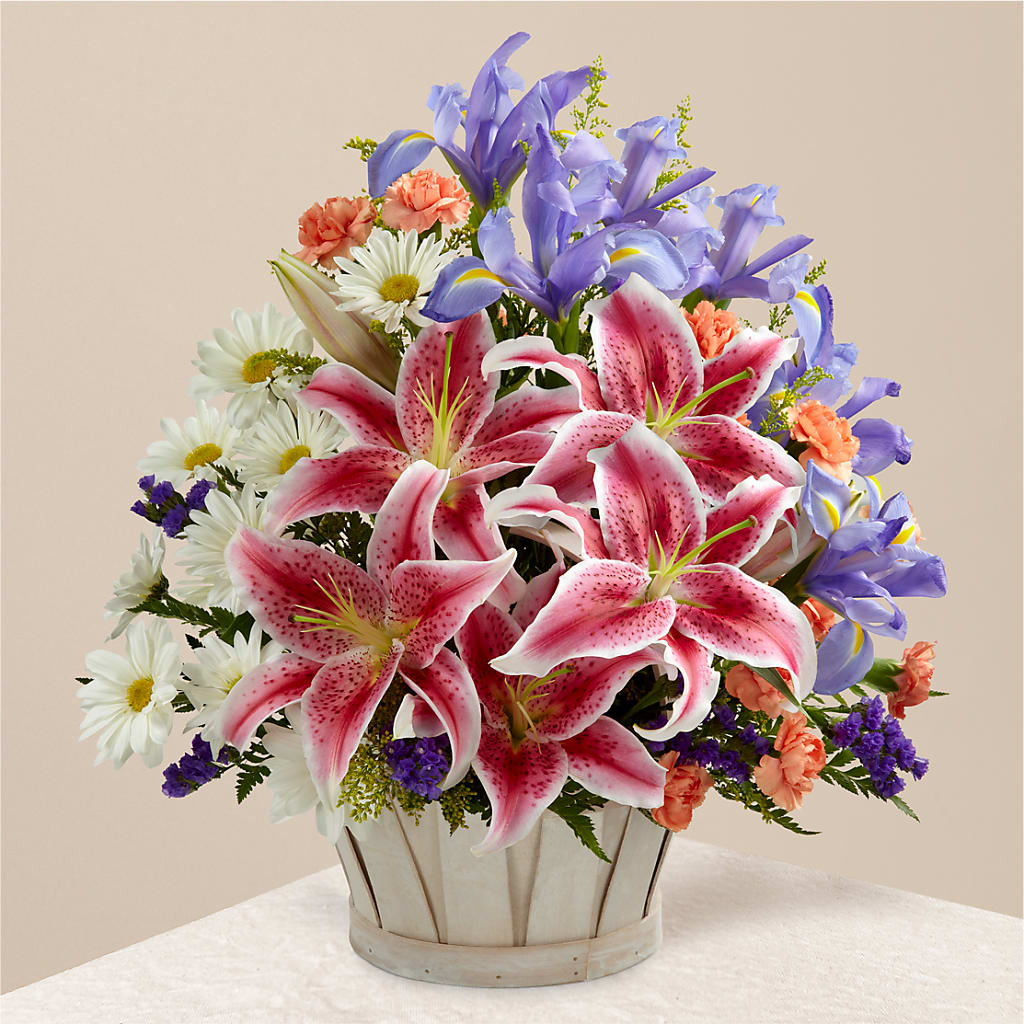 The Wondrous Nature Bouquet – PIERSON'S FLOWER SHOP & GREENHOUSES INC, Cedar Rapids IA