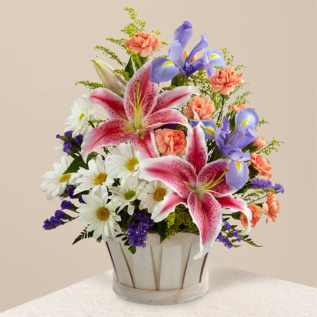The Wondrous Nature Bouquet – PIERSON'S FLOWER SHOP & GREENHOUSES INC, Cedar Rapids IA