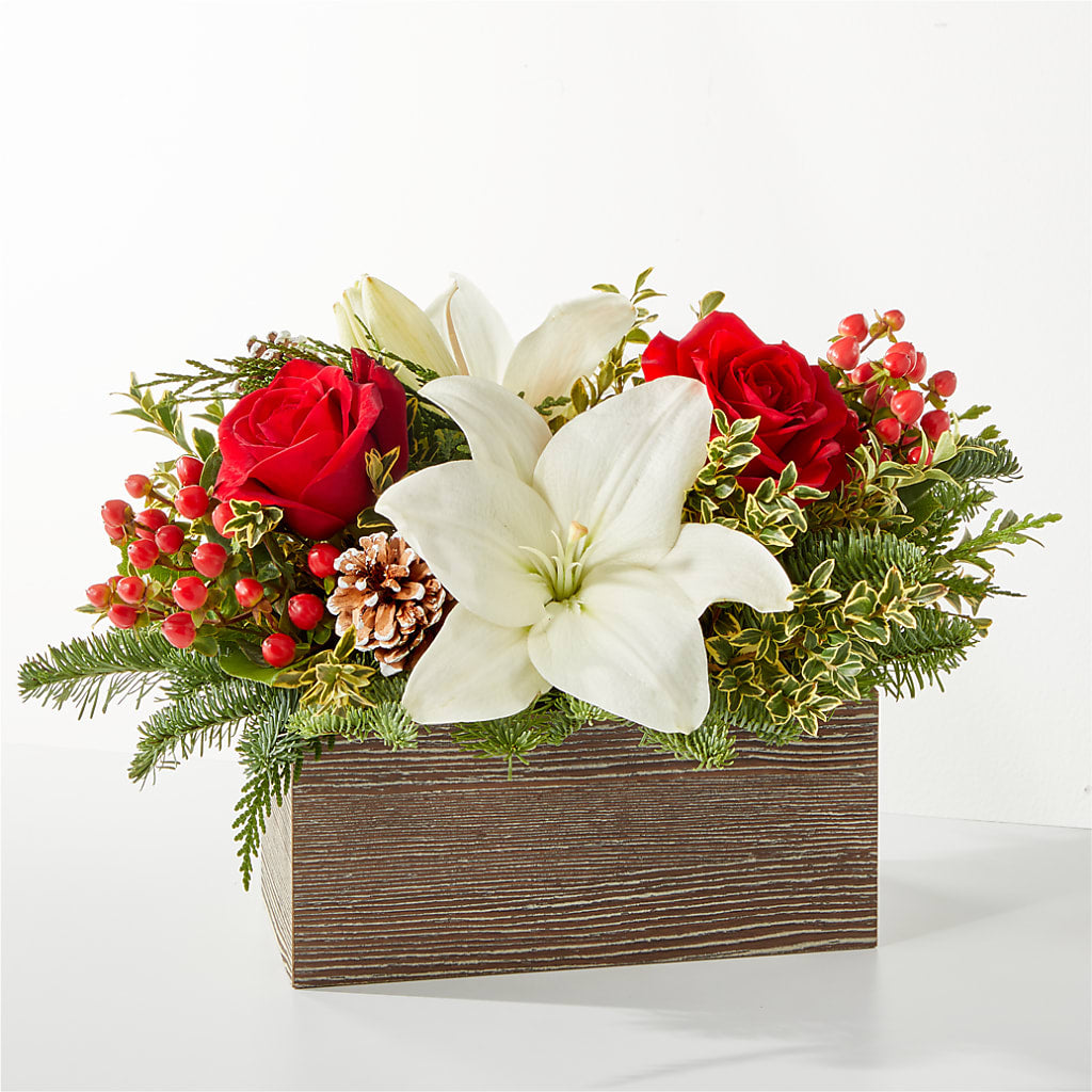 Snowy Wonderland Bouquet – PIERSON'S FLOWER SHOP & GREENHOUSES INC, Cedar Rapids IA