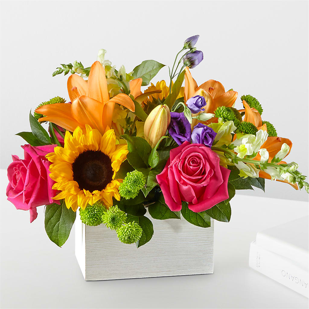 Best Day Box Bouquet – PIERSON'S FLOWER SHOP & GREENHOUSES INC, Cedar Rapids IA