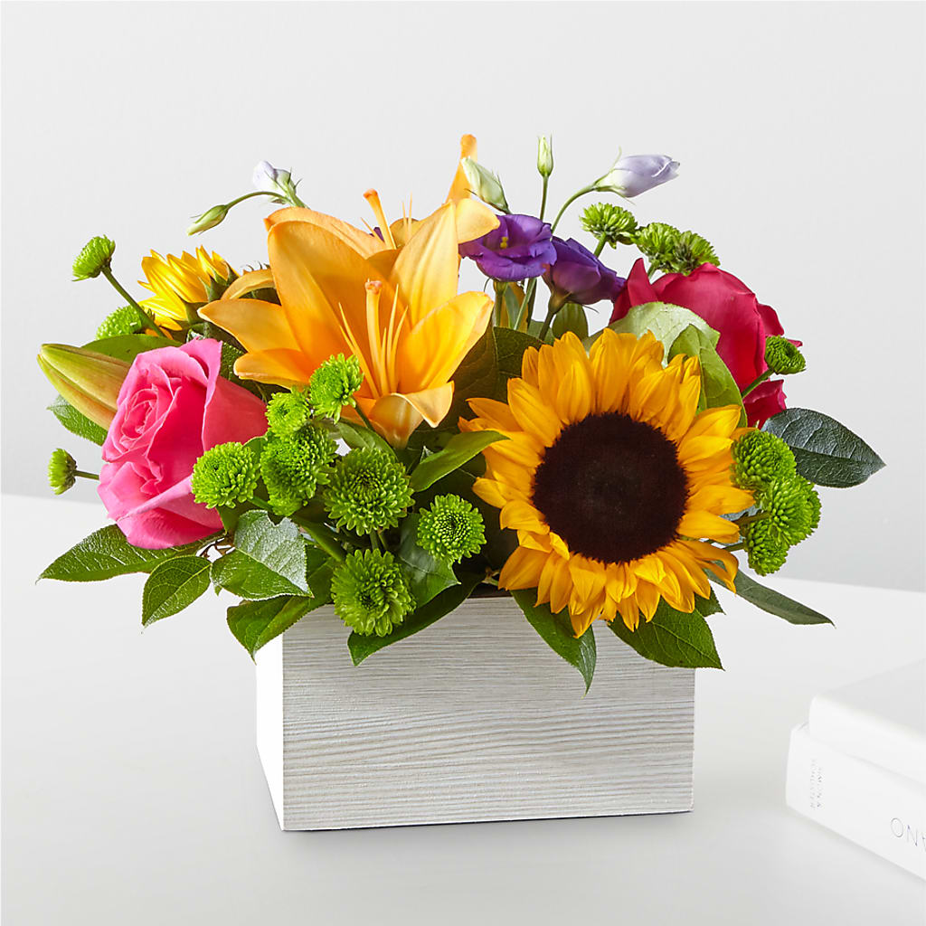 Best Day Box Bouquet – PIERSON'S FLOWER SHOP & GREENHOUSES INC, Cedar Rapids IA
