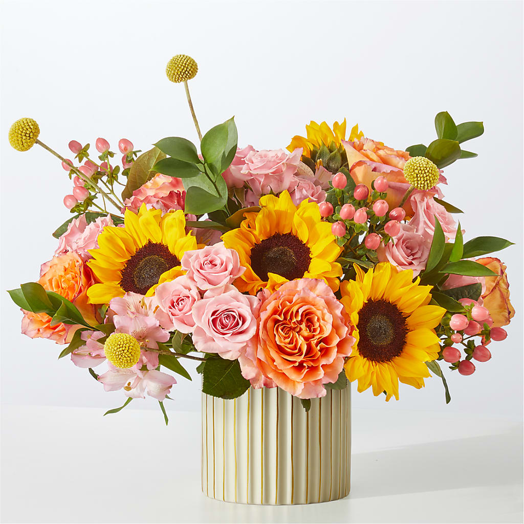 Sun's Out Bouquet – PIERSON'S FLOWER SHOP & GREENHOUSES INC, Cedar Rapids IA