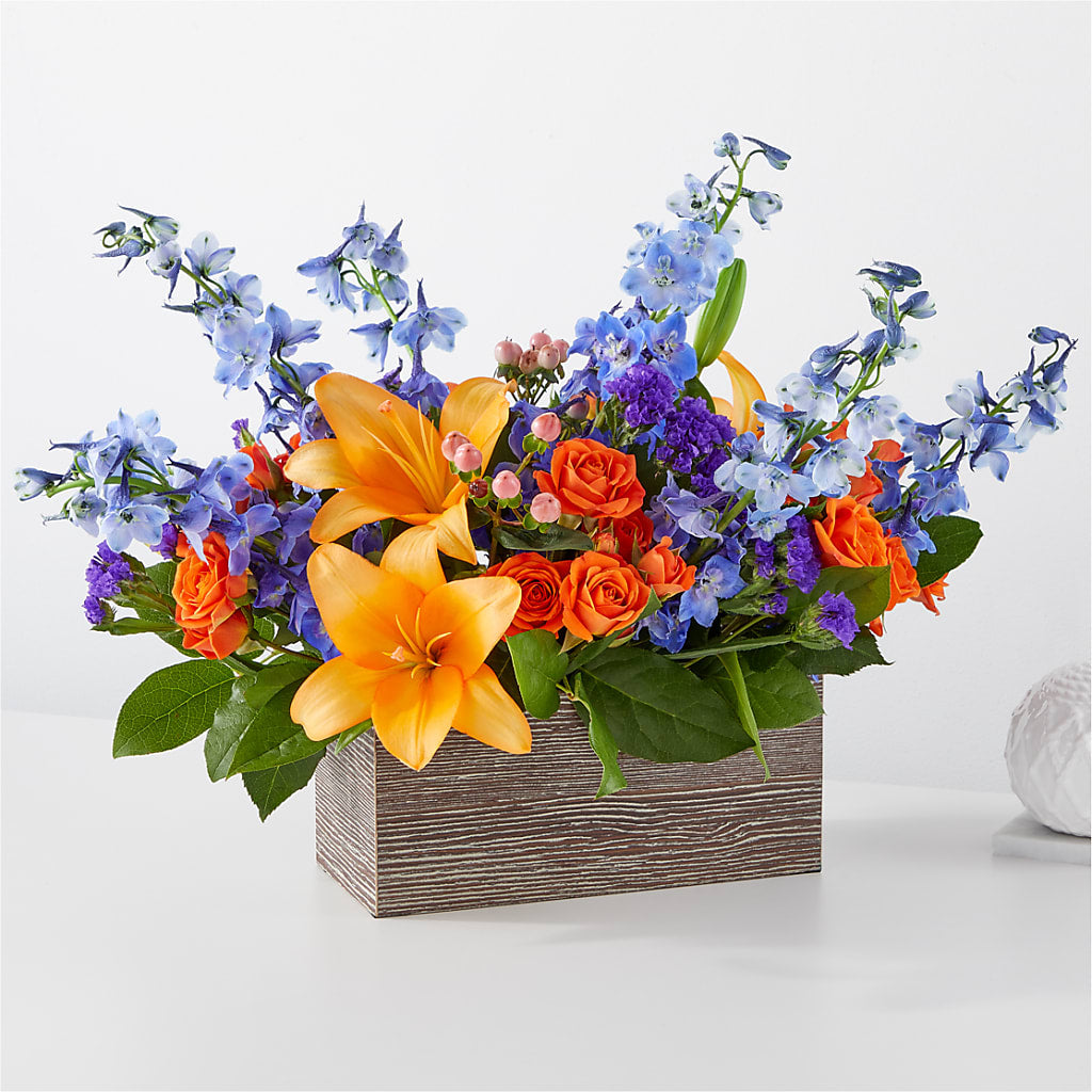 Radiant Citrus Box Bouquet – PIERSON'S FLOWER SHOP & GREENHOUSES INC, Cedar Rapids IA