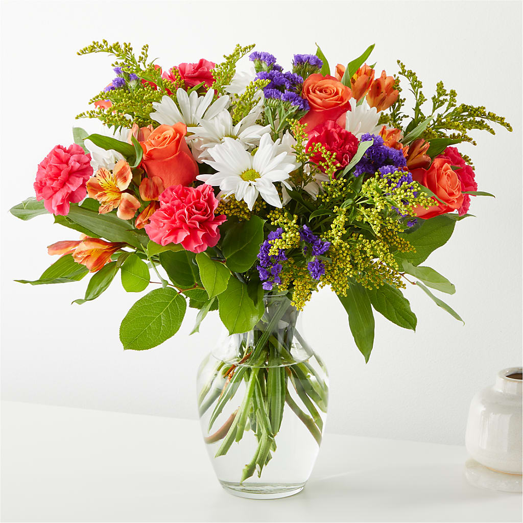 Oopsie Daisy Bouquet – PIERSON'S FLOWER SHOP & GREENHOUSES INC, Cedar Rapids IA