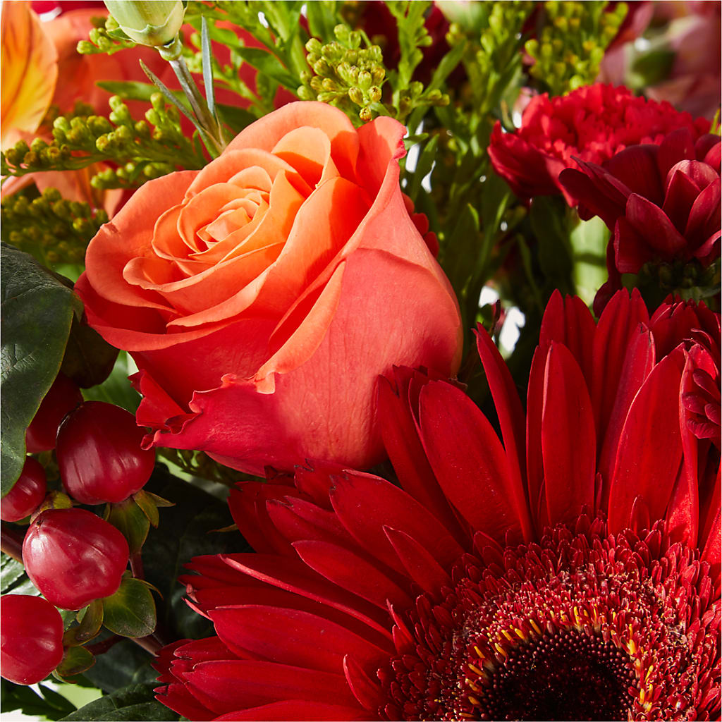 Sweater Season - A Florist Original – PIERSON'S FLOWER SHOP & GREENHOUSES INC, Cedar Rapids IA