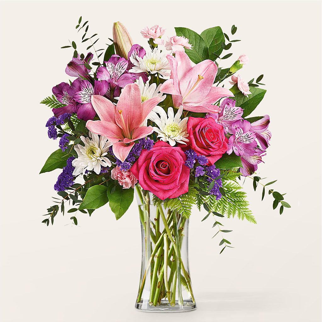 Lace & Pearls Bouquet – PIERSON'S FLOWER SHOP & GREENHOUSES INC, Cedar Rapids IA