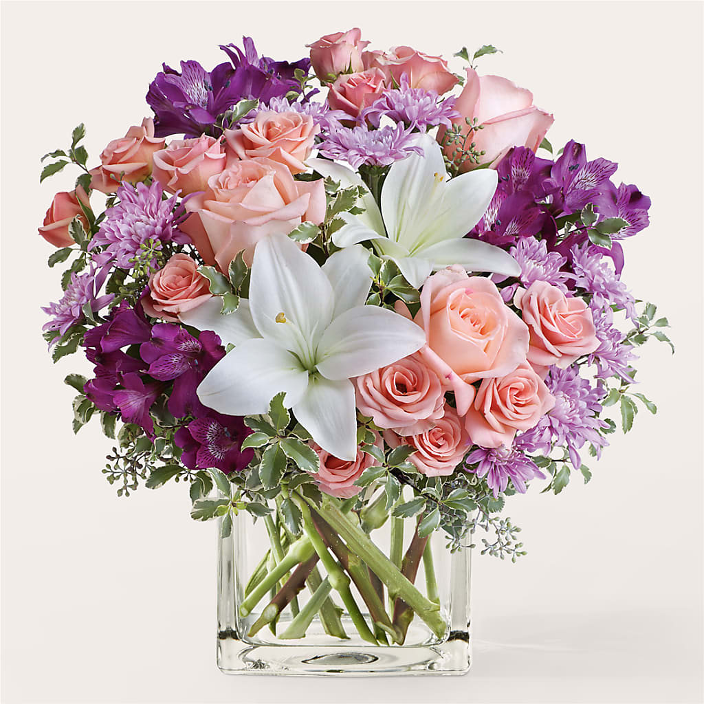 Mani Pedi Bouquet – PIERSON'S FLOWER SHOP & GREENHOUSES INC, Cedar Rapids IA