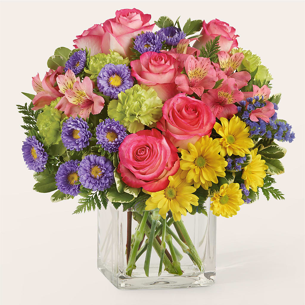 Candy Jar Bouquet – PIERSON'S FLOWER SHOP & GREENHOUSES INC, Cedar Rapids IA