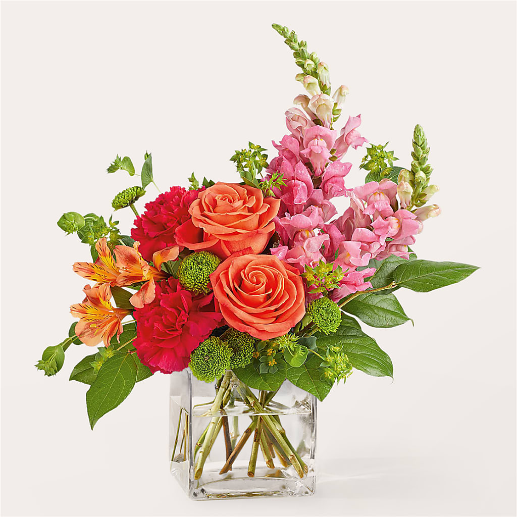 Cosmopolitan Bouquet – PIERSON'S FLOWER SHOP & GREENHOUSES INC, Cedar Rapids IA