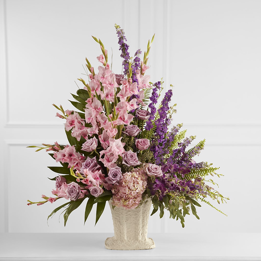 Flowing Garden Arrangement – PIERSON'S FLOWER SHOP & GREENHOUSES INC, Cedar Rapids IA