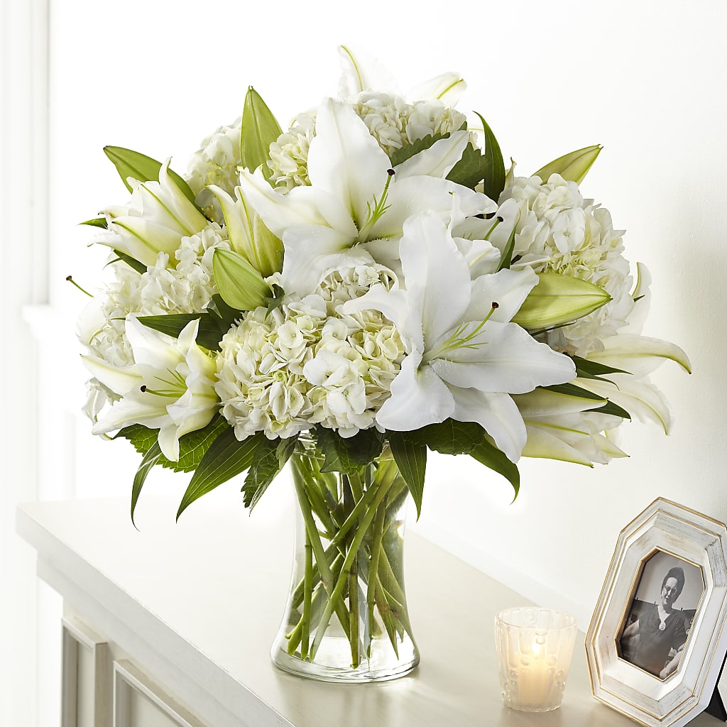 Compassionate Lily Bouquet – PIERSON'S FLOWER SHOP & GREENHOUSES INC, Cedar Rapids IA
