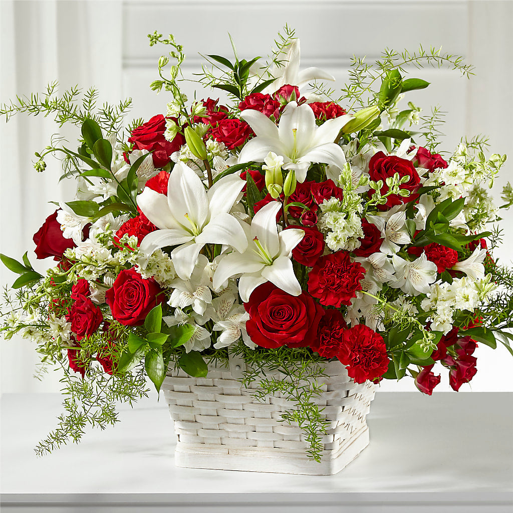 Sentiments of Love Arrangement – PIERSON'S FLOWER SHOP & GREENHOUSES INC, Cedar Rapids IA