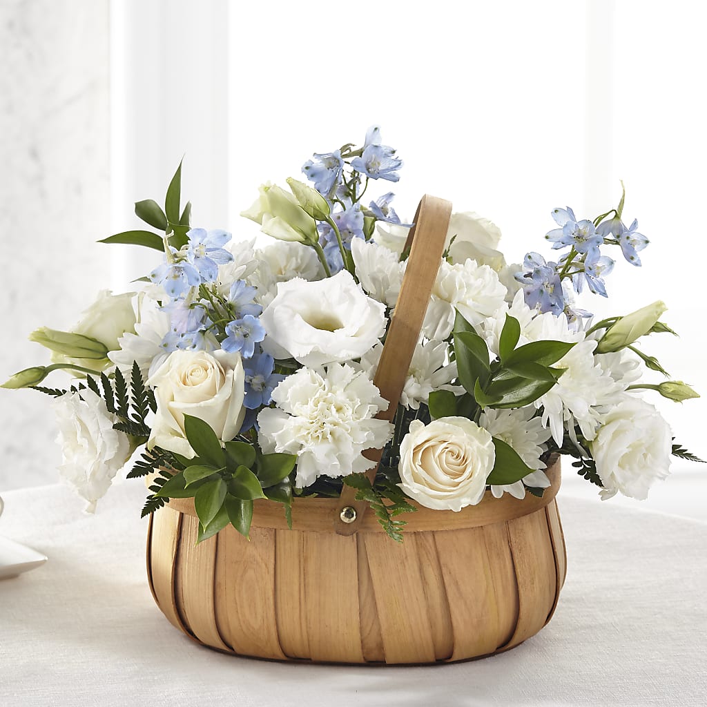 Sincerely Heartfelt Basket – PIERSON'S FLOWER SHOP & GREENHOUSES INC, Cedar Rapids IA