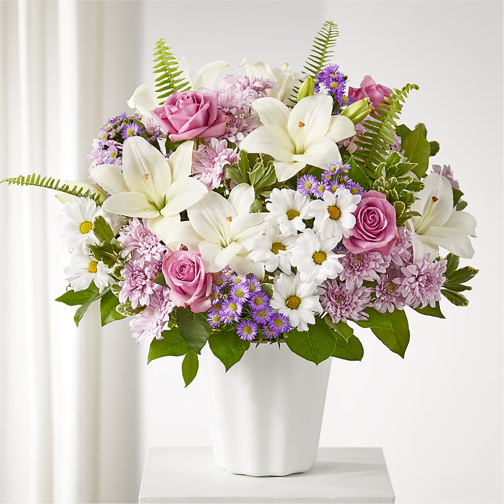Warmest Thoughts Tabletop Basket – PIERSON'S FLOWER SHOP & GREENHOUSES INC, Cedar Rapids IA