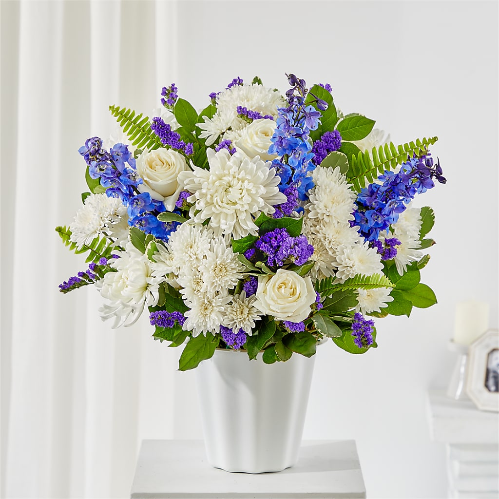 Hold Dear Tabletop Basket – PIERSON'S FLOWER SHOP & GREENHOUSES INC, Cedar Rapids IA