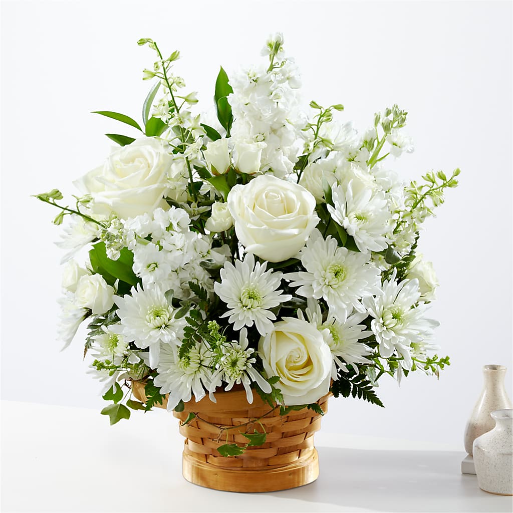 Heartfelt Condolences Arrangement – PIERSON'S FLOWER SHOP & GREENHOUSES INC, Cedar Rapids IA