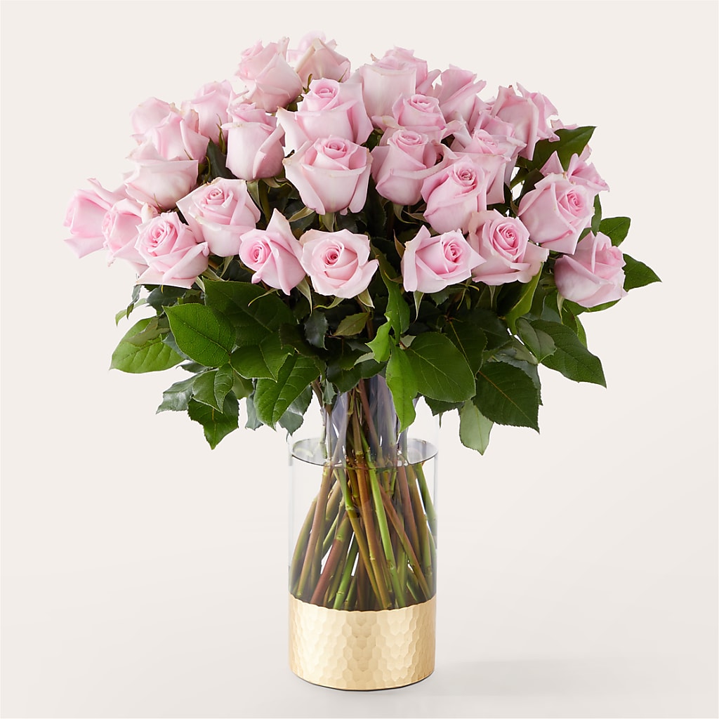 Picture Perfect Pink Rose Bouquet – PIERSON'S FLOWER SHOP & GREENHOUSES INC, Cedar Rapids IA