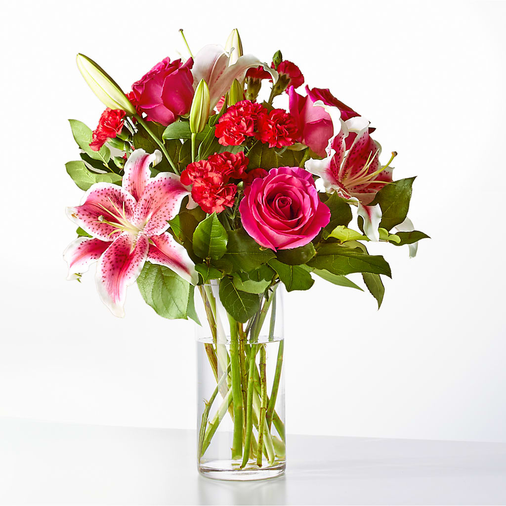 Love at First Sight Bouquet – PIERSON'S FLOWER SHOP & GREENHOUSES INC, Cedar Rapids IA