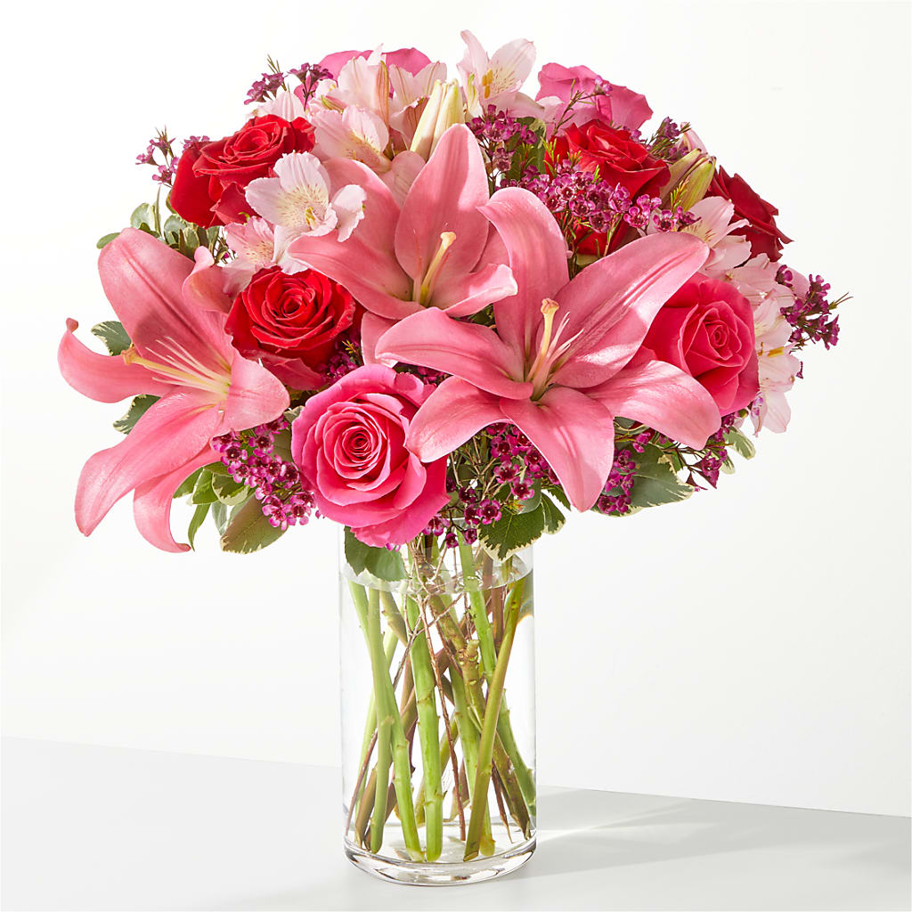 Lucky in Love Bouquet – PIERSON'S FLOWER SHOP & GREENHOUSES INC, Cedar Rapids IA