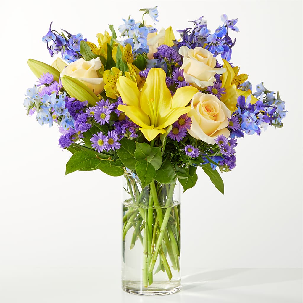 Limoncello Bouquet – PIERSON'S FLOWER SHOP & GREENHOUSES INC, Cedar Rapids IA