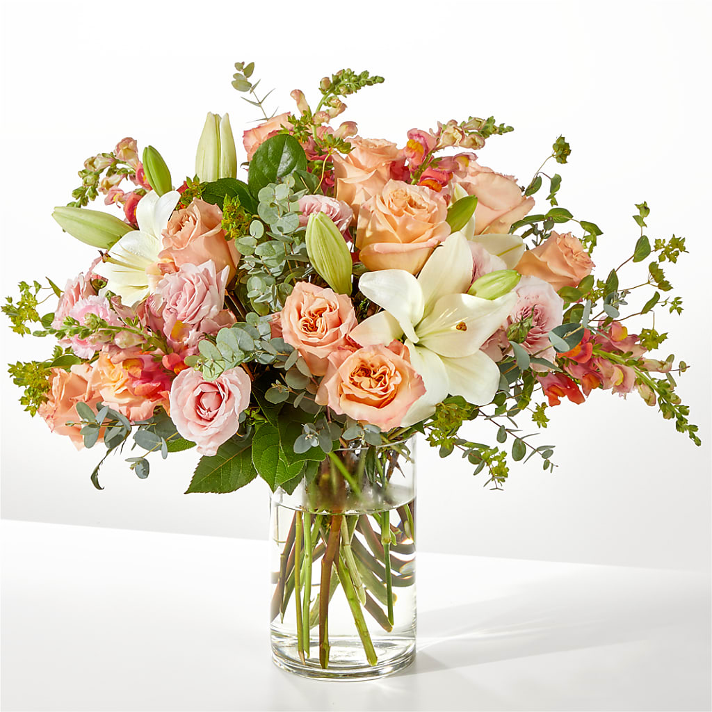 Grapefruit Splash Bouquet – PIERSON'S FLOWER SHOP & GREENHOUSES INC, Cedar Rapids IA