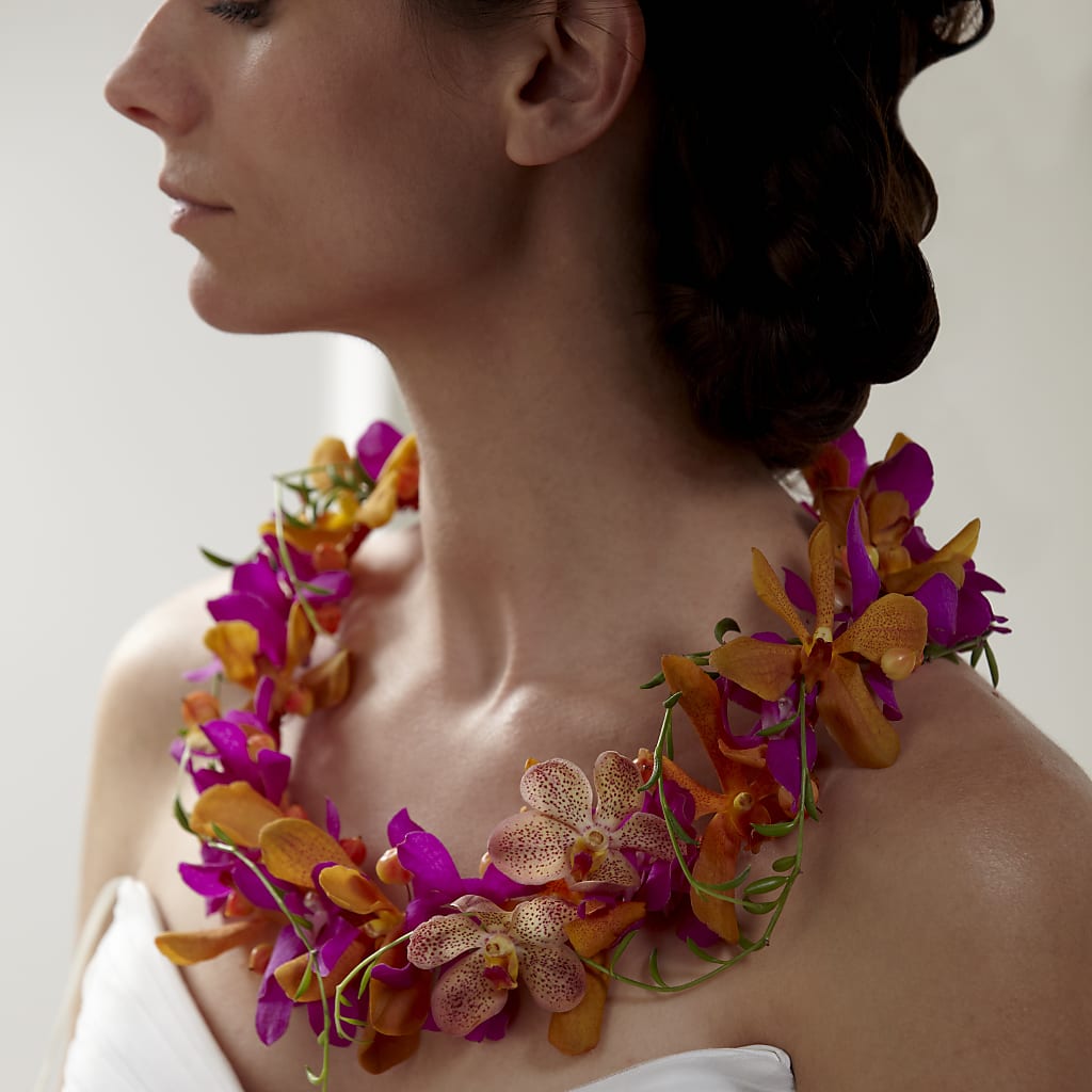 My Sweet Love Floral Necklace – PIERSON'S FLOWER SHOP & GREENHOUSES INC, Cedar Rapids IA