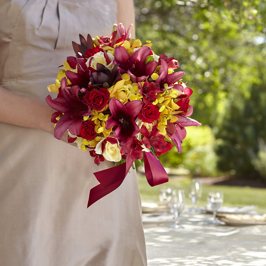 Sunningdale Bouquet – PIERSON'S FLOWER SHOP & GREENHOUSES INC, Cedar Rapids IA