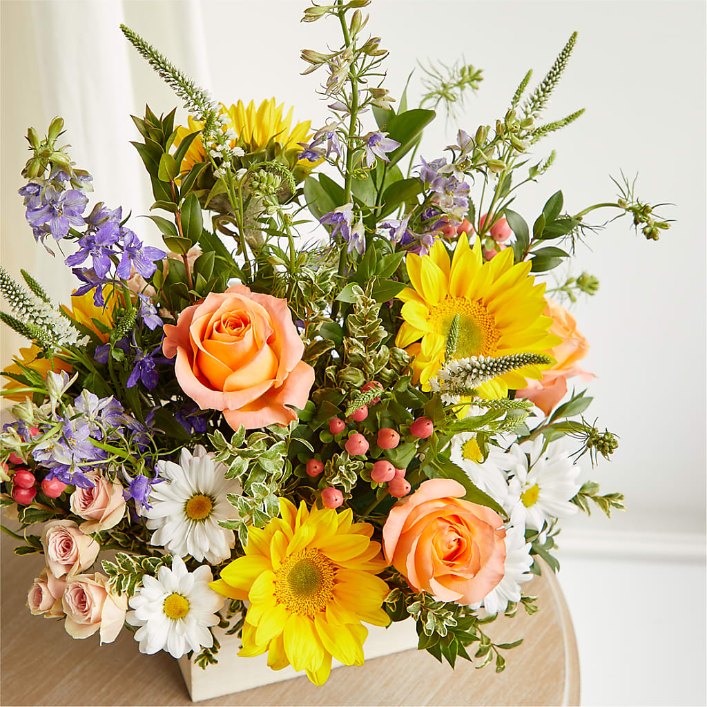 The Good Life Bouquet – PIERSON'S FLOWER SHOP & GREENHOUSES INC, Cedar Rapids IA