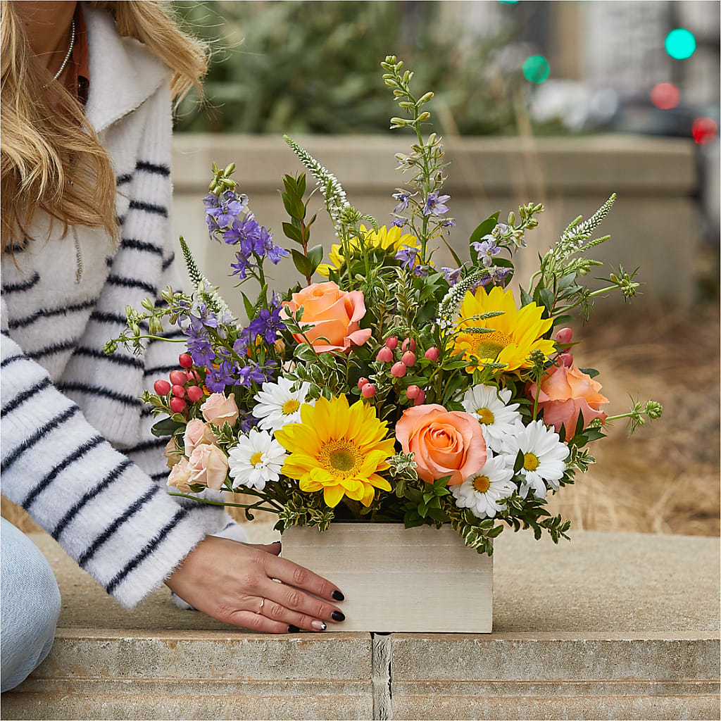 The Good Life Bouquet – PIERSON'S FLOWER SHOP & GREENHOUSES INC, Cedar Rapids IA