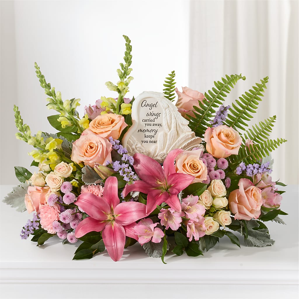 Gentle Light Arrangement – PIERSON'S FLOWER SHOP & GREENHOUSES INC, Cedar Rapids IA