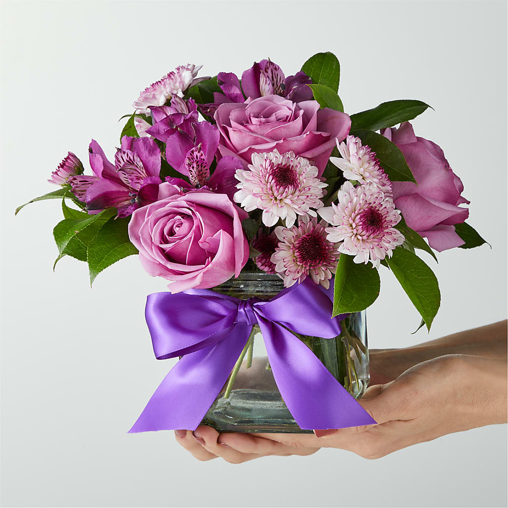 Sugarplum Bouquet – PIERSON'S FLOWER SHOP & GREENHOUSES INC, Cedar Rapids IA