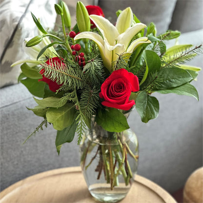 Sparkling Snowflakes Bouquet – PIERSON'S FLOWER SHOP & GREENHOUSES INC, Cedar Rapids IA