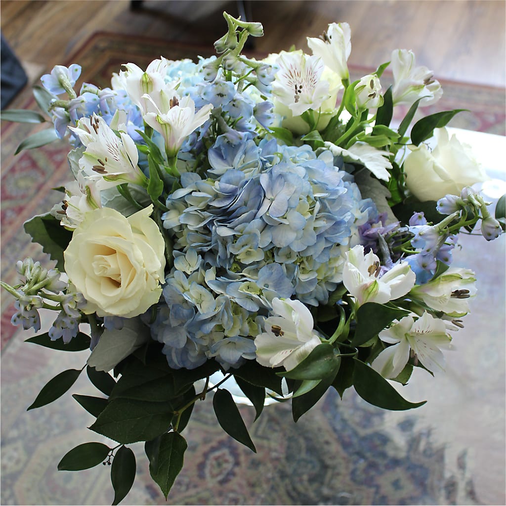 Clear Skies Bouquet – PIERSON'S FLOWER SHOP & GREENHOUSES INC, Cedar Rapids IA