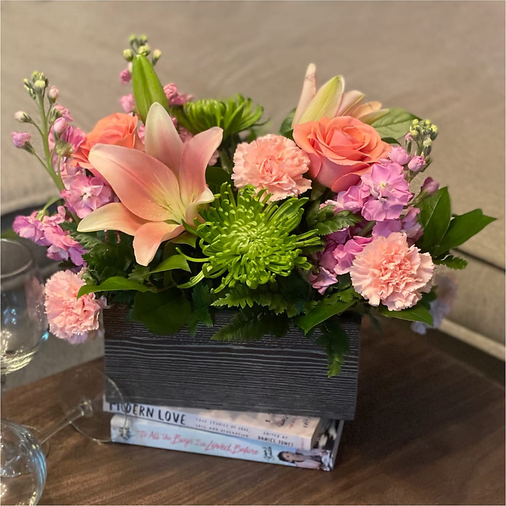 Beautiful Spirit Basket – PIERSON'S FLOWER SHOP & GREENHOUSES INC, Cedar Rapids IA