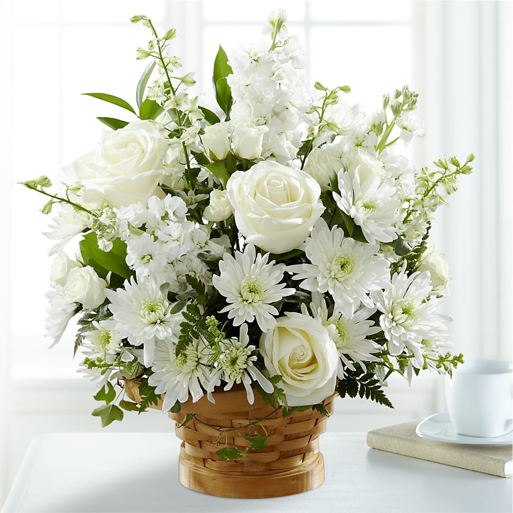 Heartfelt Condolences Arrangement – PIERSON'S FLOWER SHOP & GREENHOUSES INC, Cedar Rapids IA