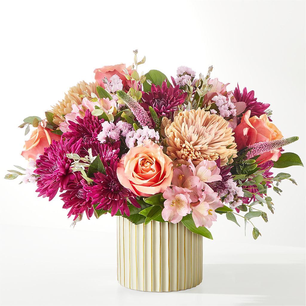 Berry Cobbler Bouquet with Ivory Vase – PIERSON'S FLOWER SHOP & GREENHOUSES INC, Cedar Rapids IA