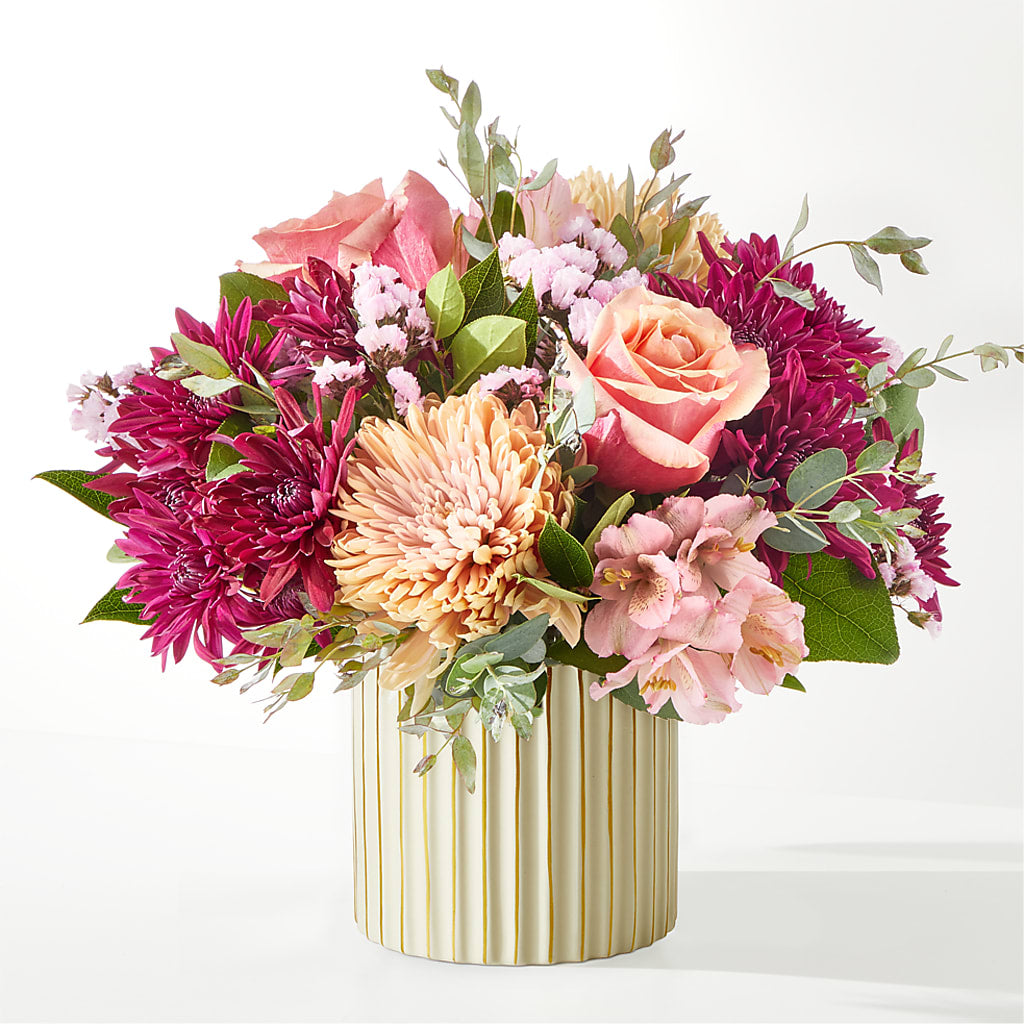 Berry Cobbler Bouquet with Ivory Vase – PIERSON'S FLOWER SHOP & GREENHOUSES INC, Cedar Rapids IA
