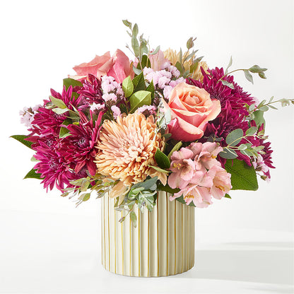 Berry Cobbler Bouquet with Ivory Vase – PIERSON'S FLOWER SHOP & GREENHOUSES INC, Cedar Rapids IA