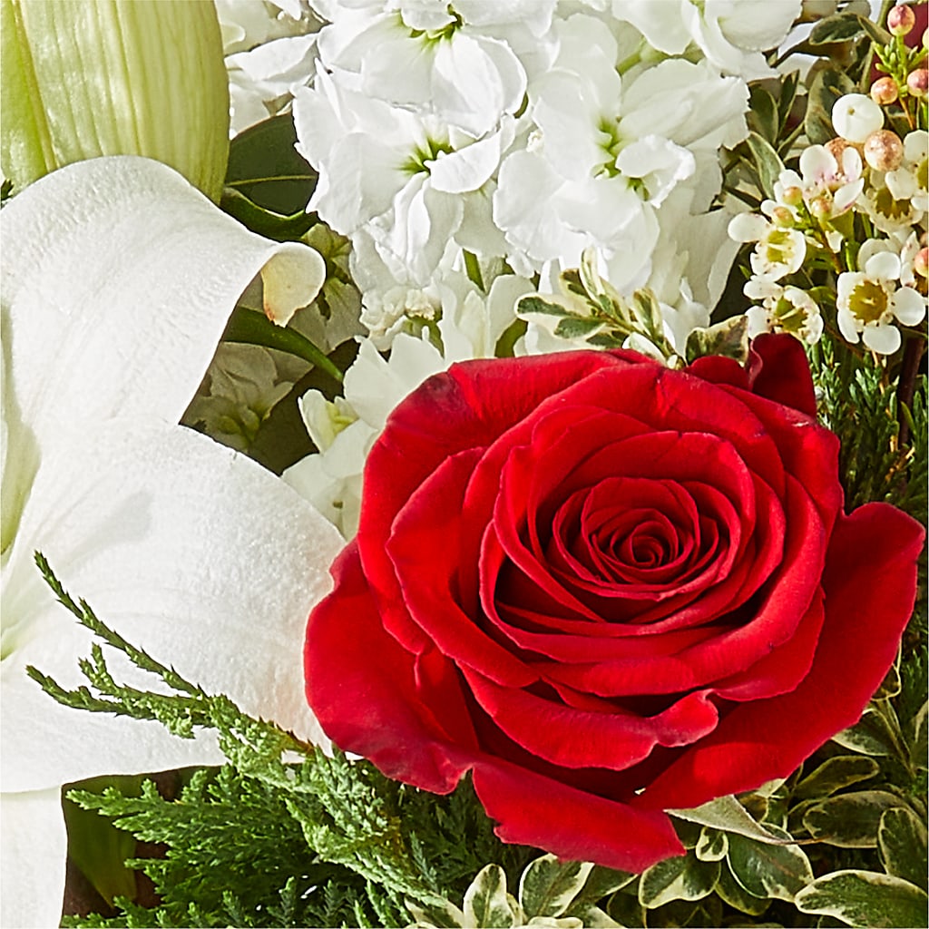 Twinkle Lights Bouquet – PIERSON'S FLOWER SHOP & GREENHOUSES INC, Cedar Rapids IA