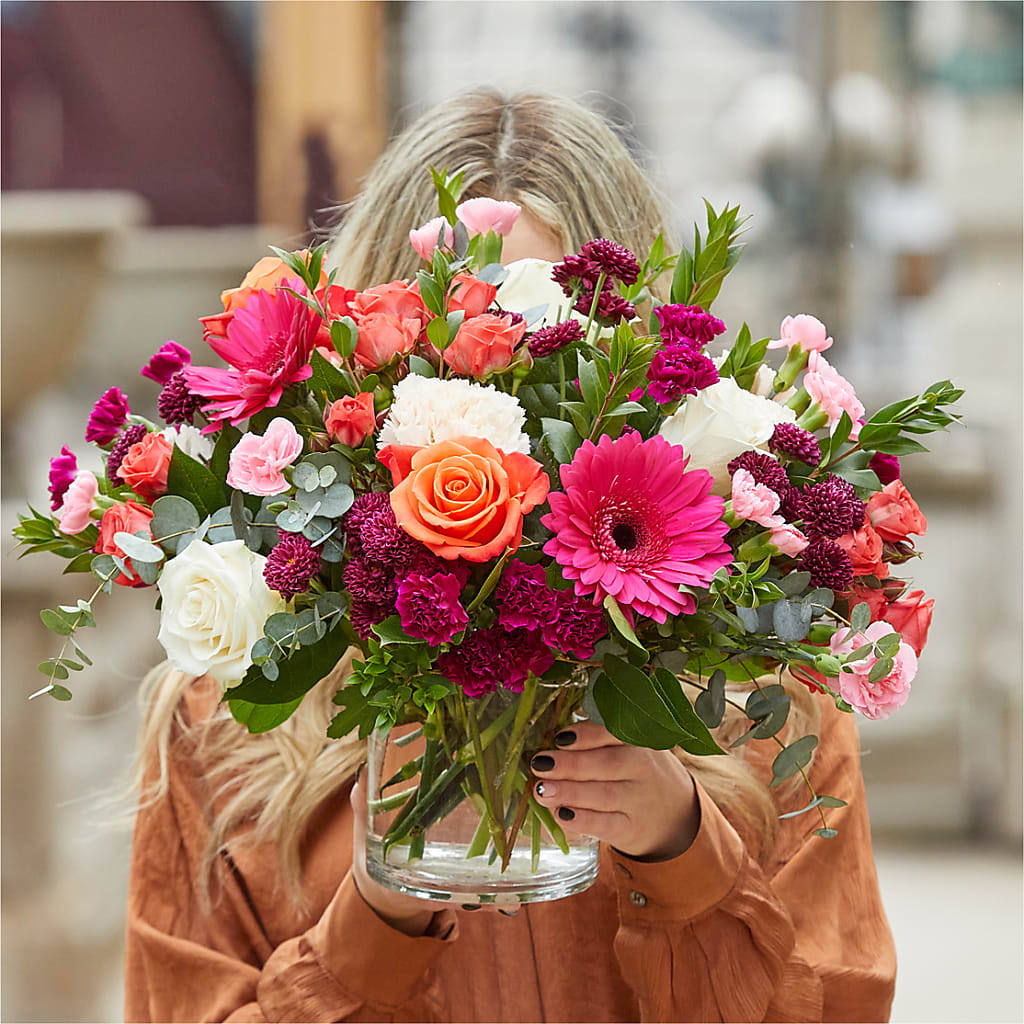 Smell the Roses Bouquet – PIERSON'S FLOWER SHOP & GREENHOUSES INC, Cedar Rapids IA