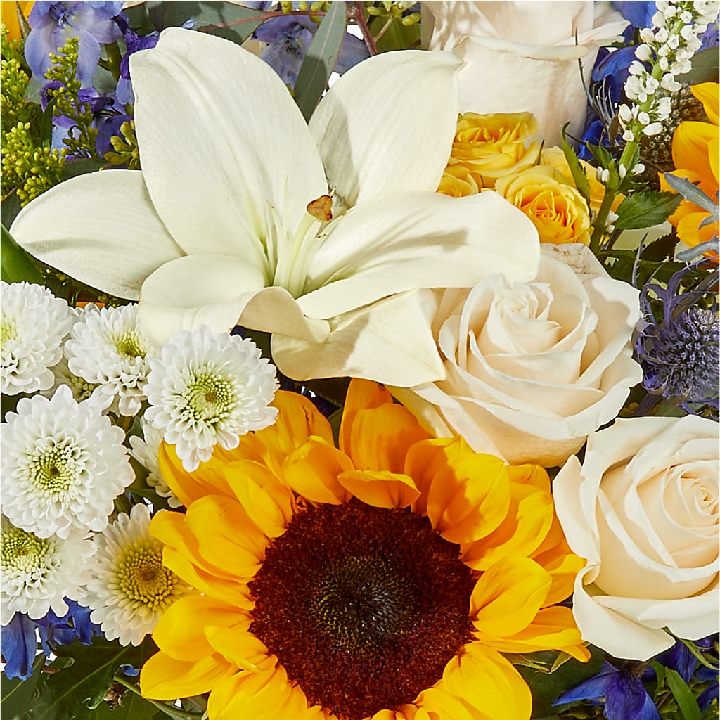 Wonderfully Sunny Bouquet – PIERSON'S FLOWER SHOP & GREENHOUSES INC, Cedar Rapids IA