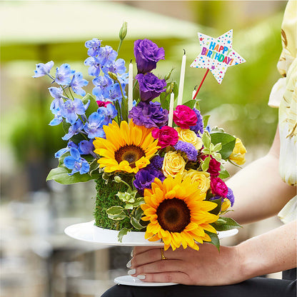 Star of the Day Floral Cake – PIERSON'S FLOWER SHOP & GREENHOUSES INC, Cedar Rapids IA