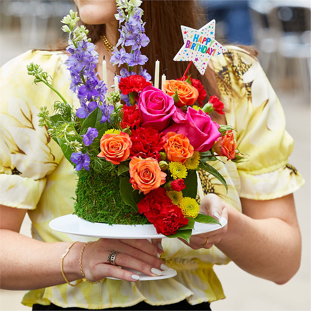Best Year Yet Floral Cake – PIERSON'S FLOWER SHOP & GREENHOUSES INC, Cedar Rapids IA