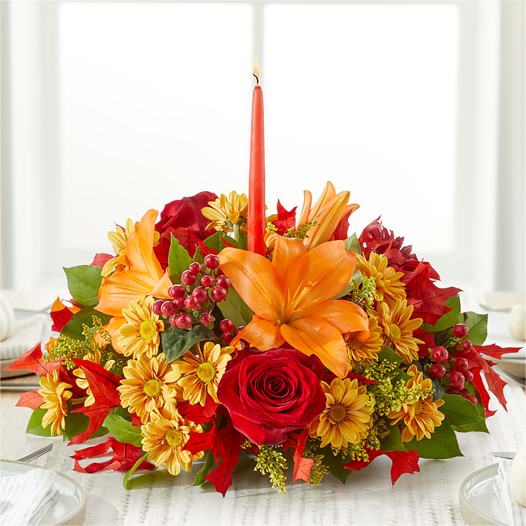 Autumn's Embrace Centerpiece – PIERSON'S FLOWER SHOP & GREENHOUSES INC, Cedar Rapids IA