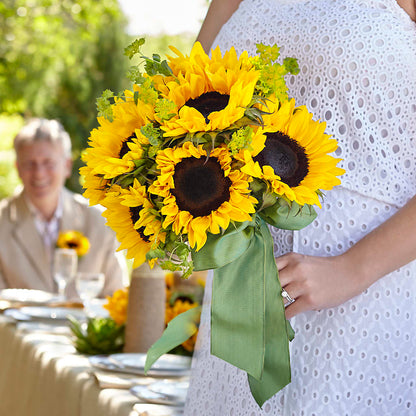 Free Spirit Bouquet – PIERSON'S FLOWER SHOP & GREENHOUSES INC, Cedar Rapids IA